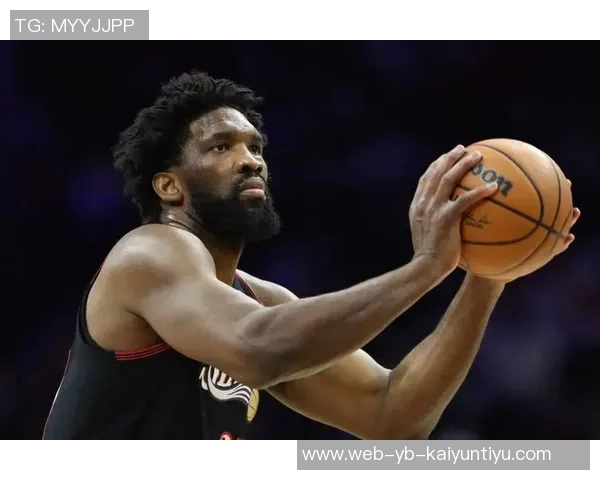 恩比德与韦尔斯对决引发争议一肘一倒哨声频频响起